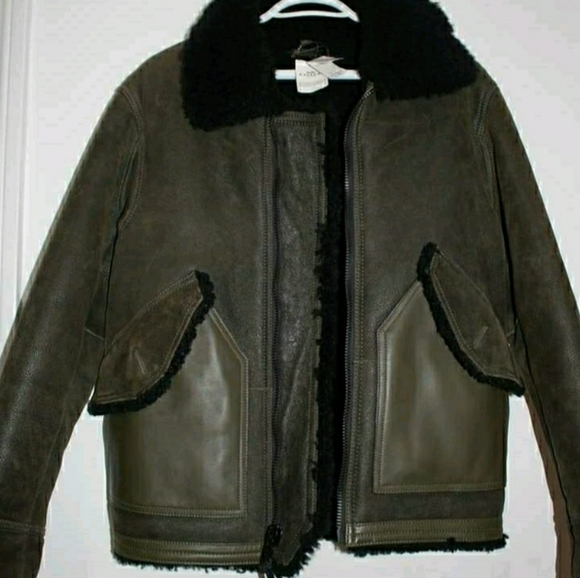 COACH Shearling B3 Bomber Jacket Saddle - Picture 9 of 11